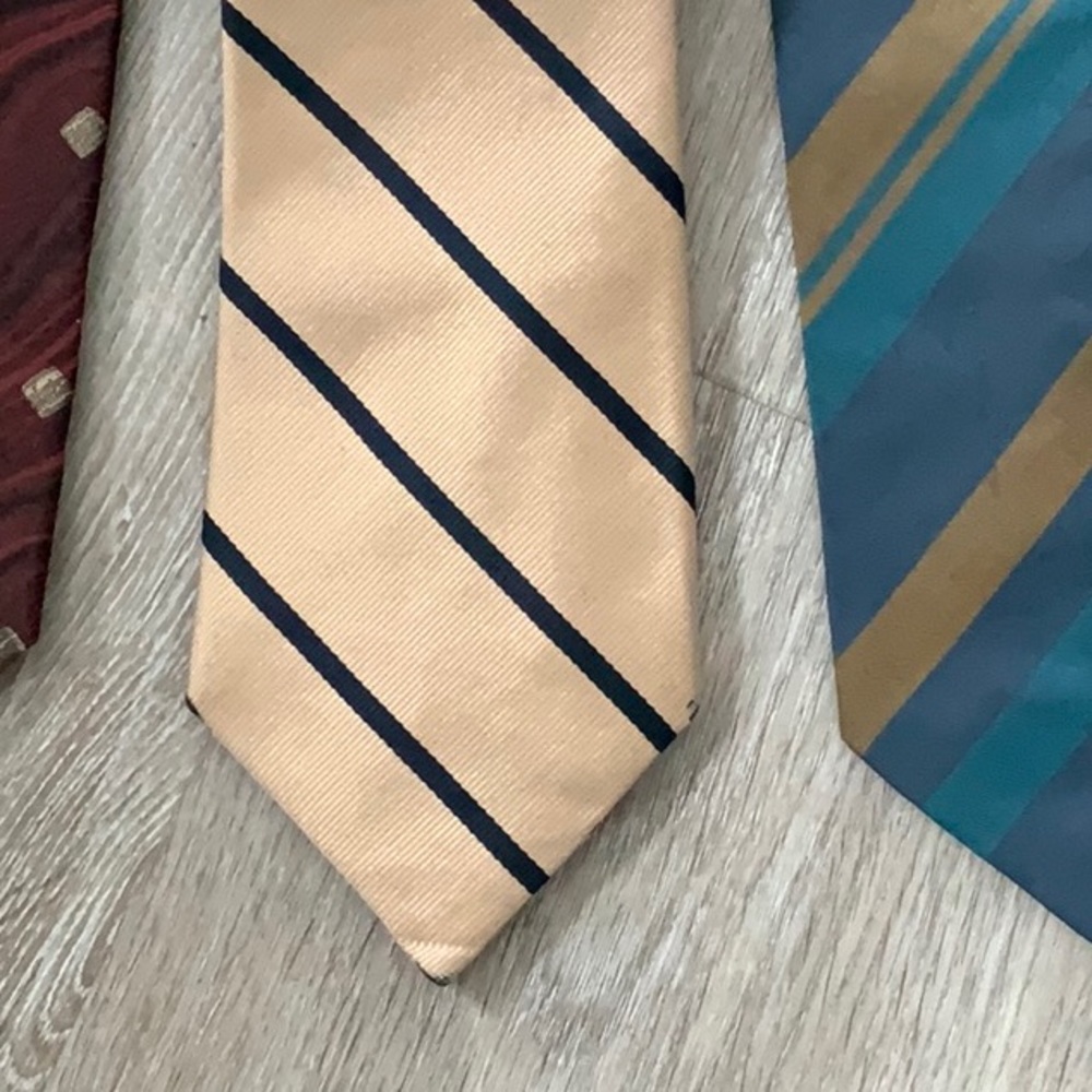THREE Italian Designer Vintage Ties - 100% silk. (Pavone, Jacobson and Zegna) - Picture 3 of 6